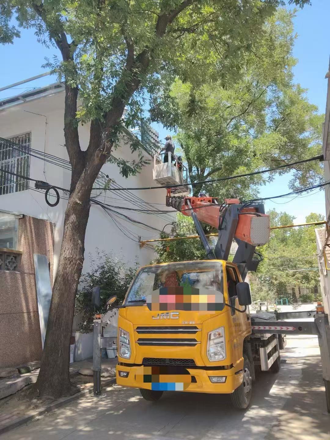 长乐区高空作业车能吊装重物吗？最大承载多少公斤？